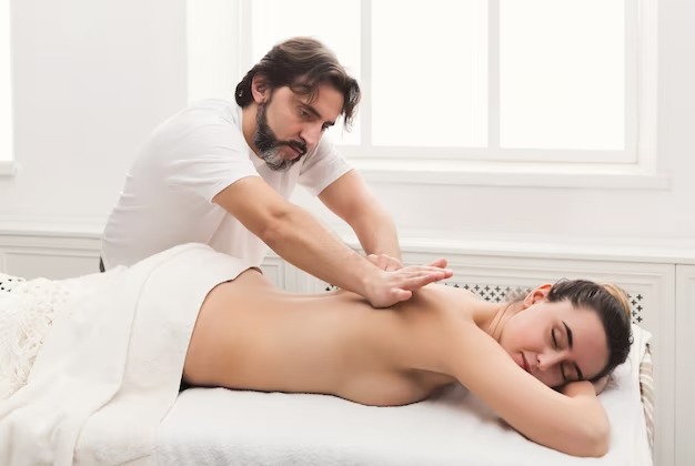Looking for body massage service by male in mumbai